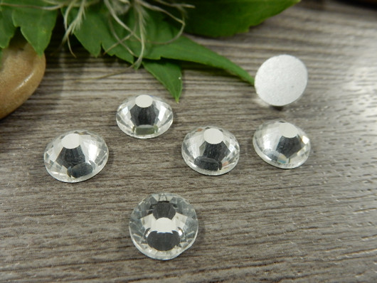 Kapussi lasi strassi, 10mm, kirkas, 1kpl