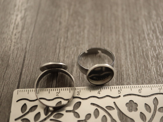 Sormuspohja, 12mm kapussille, rst, 1kpl