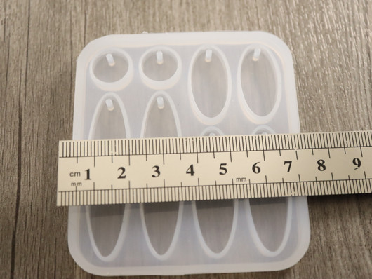Silikonimuotti soikea, 78x70x5.7mm, 1kpl