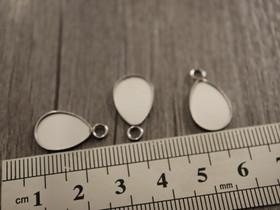 Kapussipohja pisara, 14x10mm, rst, 1kpl