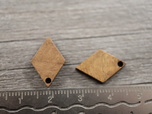 Puuriipus neljäkäs, 18x12mm, ruskea, 10kpl