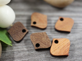 Puuriipus pisara, 11.5x12mm, ruskea, 10kpl