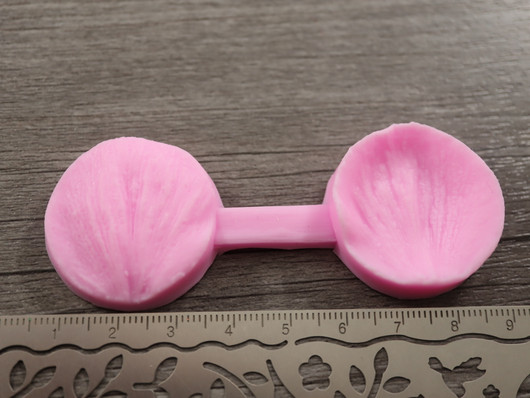Kaksi osainen silikonimuotti lehti, 82x32x14mm, pinkki, 1kpl