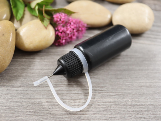 Pullo tarkkuuskärjellä, 10ml, musta, 1kpl