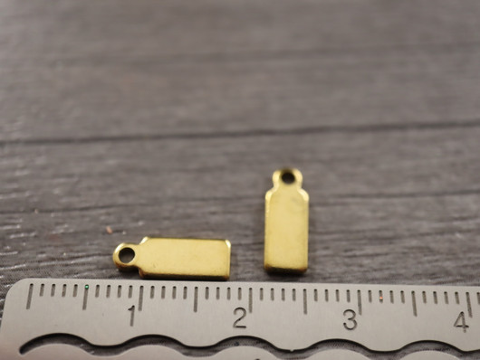 Suorakulmioriipus, 11x4mm, kulta/rst, 1kpl