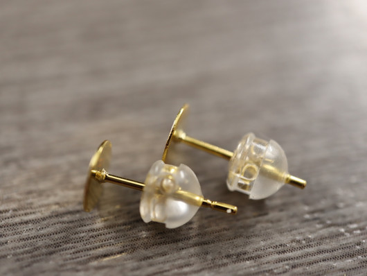 Korvakorun tausta, 4.5x5mm, 18K kulta/ rst, 10kpl