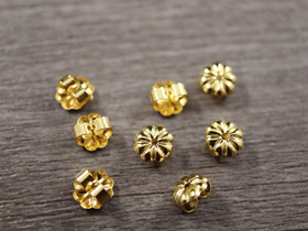Korvakorun tausta kukka, 6x3.5mm, 18K kulta, 10kpl