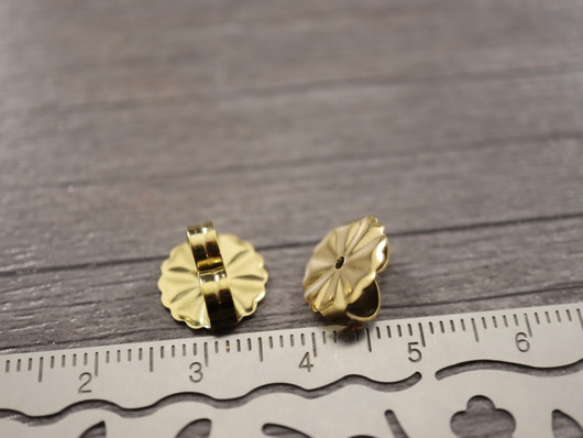 Korvakorun tausta kukka, 10.5x4.5mm, kulta/ PVD/ rst, 10kpl