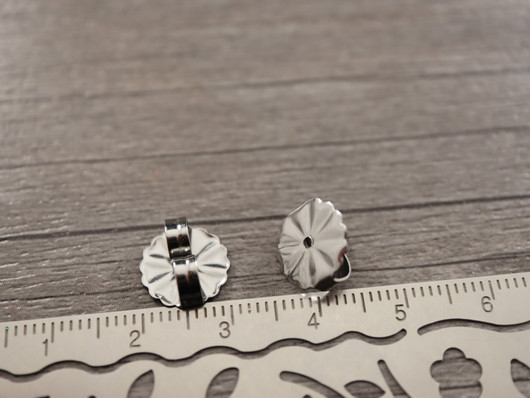 Korvakorun tausta kukka, 10.5x4.5mm, rst, 10kpl