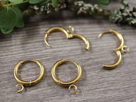 Korvakorurengas lenkillä huggie, 17x14x2mm, 18K kulta/ PVD/ rst, 1pari