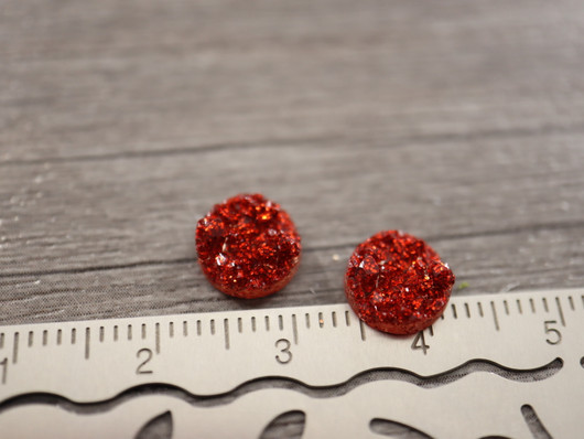 Kapussi rösöpinta, 8mm, punainen, 1kpl