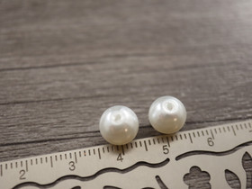 Akryylihelmi puoliporattu, 8mm, valkoinen, 20kpl