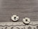Akryylihelmi litteä, 12x2mm, hopea, 20kpl