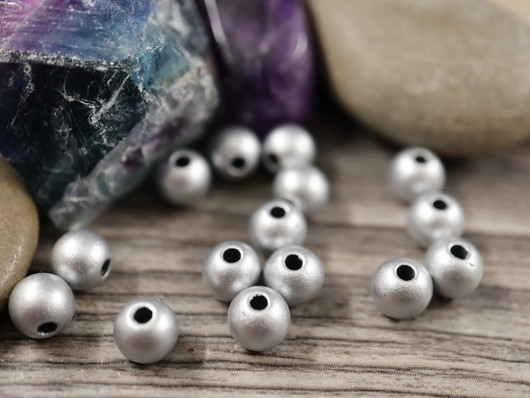 Akryylihelmi, 6mm, mattahopea, 20kpl
