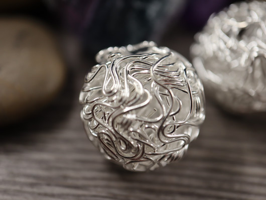 Metallihelmi kerä, 20mm, kirkashopea, 1kpl