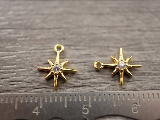 Strassiriipus tähti, 11x9mm, 18K/vaaleakulta, 1kpl
