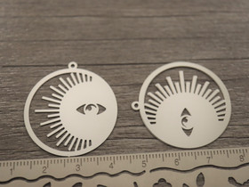Aurinko/silmä riipus, 33x30mm, rst, 1kpl