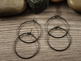 Korvakorurengas, 20x0.7mm, musta/rst, 1pari