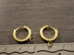 Korvakorurengas lenkillä, 12x2mm, 18K/vaaleakulta, 1pari