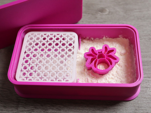 Massailijan jauherasia, 15.5x9cm, 1kpl, POSTIPAKETTI TOIMITUS