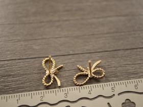 Korvakorutappi lenkillä rusetti, 14x12mm, 18K/kulta, 1pari