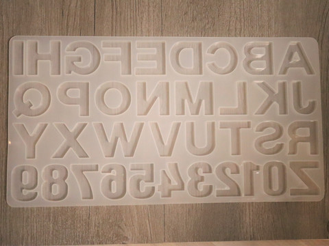 Silikonimuotti kirjaimet ja numerot, 360x194x10mm, 1kpl POSTIPAKETTI TOIMITUS