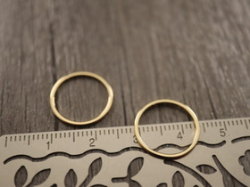 Linkki ympyrä 15x1mm, umpi, 18K/vaaleakulta, 10kpl