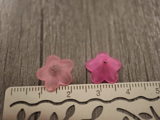 Akryylihelmi kukka, 7x13mm, mixsetti, 20kpl