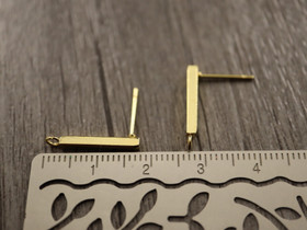 Korvakorutappi palkki, 18x3mm, 18K/rst, 1pari