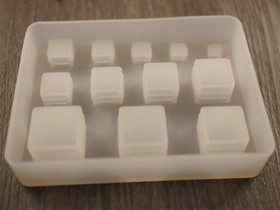 Silikonimuotti neliö, 85.5x65x15.5mm