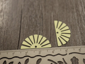 Puoliympyräriipus, 12x23mm, vaaleankeltainen, 1kpl