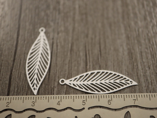 Lehtiriipus, 32x10mm, valkoinen, 1kpl