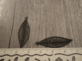 Lehtiriipus, 32x10mm, musta, 1kpl
