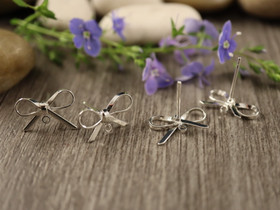 Korvakorutappi lenkillä rusetti, 10x15mm, kirkashopea, 1pari