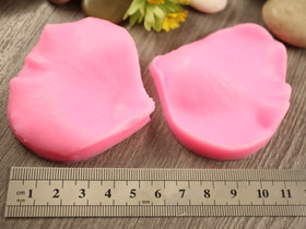 Kaksi osainen silikonimuotti terälehti, 70x46mm, pinkki, 1kpl
