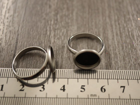 Sormuspohja säädettävä, n.17mm,  12mm, kapussille, rst, 1kpl