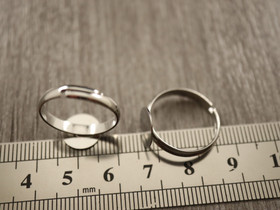  Sormuspohja säädettävä, n.17mm, 10mm, kromi, 1kpl