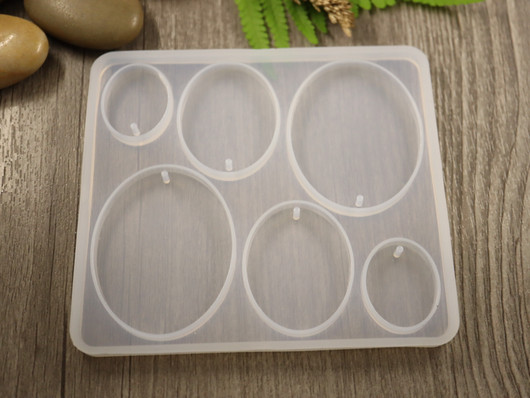 Silikonimuotti ovaali, 109x98x5.5mm, 1kpl