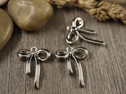 Rusettiriipus, 26x20mm, kromi, 1kpl