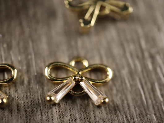 Rusettiriipus/ linkki, 8.5x10.5mm, 14K/ kulta, 1kpl