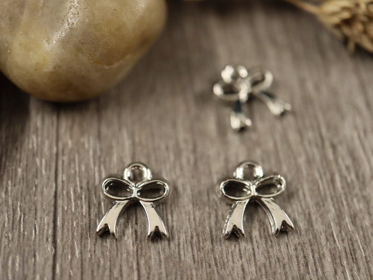 Rusettiriipus, 10.5x9.5mm, kromi, 1kpl