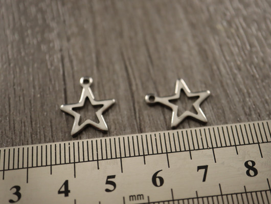 Tähtiriipus, 12.5x14.5mm, rst, 1kpl