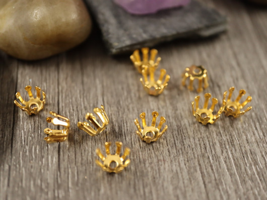 Helmihattu kukka, 7mm, kulta, 20kpl