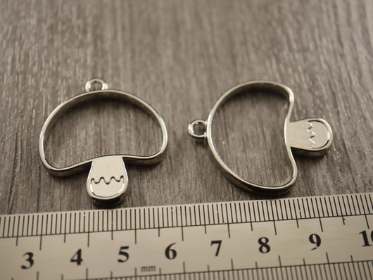 Riipus/ korukehys sieni, 34x30mm, kromi, 1kpl