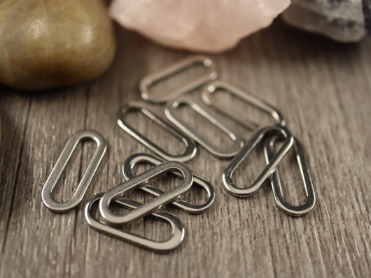 Linkki ovaali, 16x6.5x1mm, rst, 10kpl