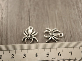 Hämähäkkiriipus, 18x14mm, kromi, 1kpl