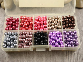 Lasihelmilajitelma helmiäinen, 6mm, 10väriä, (n.500kpl) 1kpl