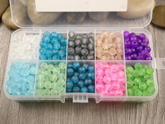 Lasihelmilajitelma huurre, 6mm, 10 väriä, (n.500kpl) 1kpl