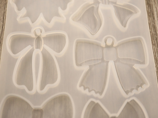 Silikonimuotti rusetti, 107x79x4mm, 1kpl