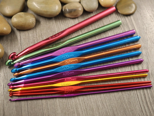 Virkkuukoukkusetti, alumiini, koot: 2-8mm (12kokoa), 1setti